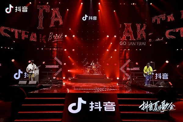 一个手机双抖音账号购物？